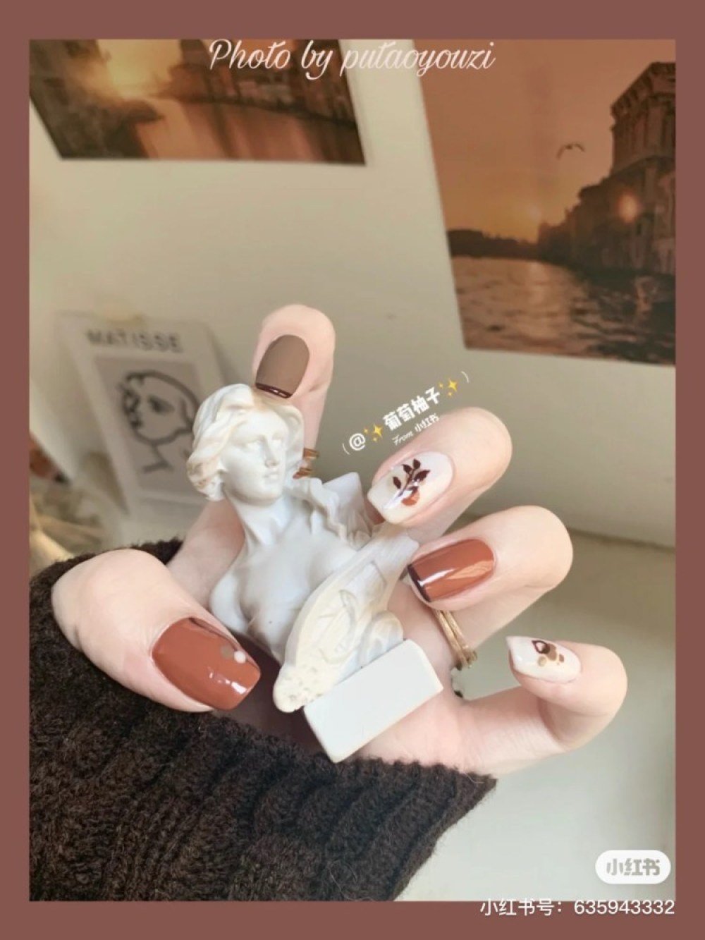 为指甲换新衫！9款文青摩卡色秋冬美甲提案！百搭又显气质！插图(7)