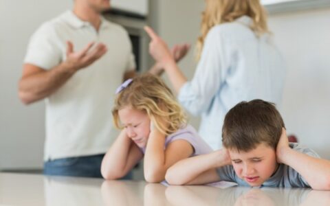 内心自卑的人，背后总是有这样的父母