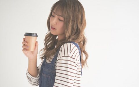 一个女人越显摆什么，她的内心越缺什么