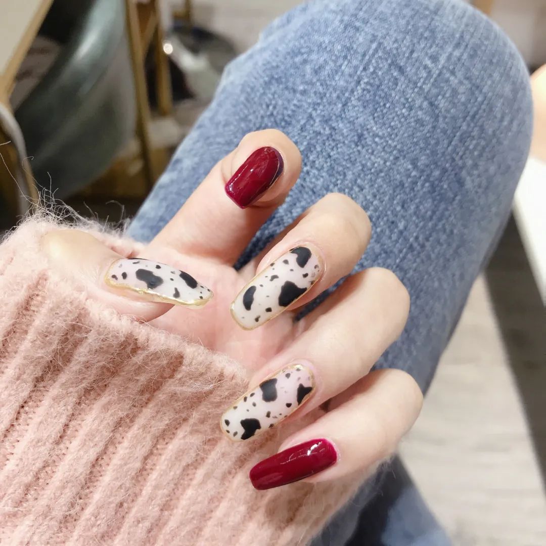 4款小红书秋季美甲，很火！首推鹌鹑蛋美甲