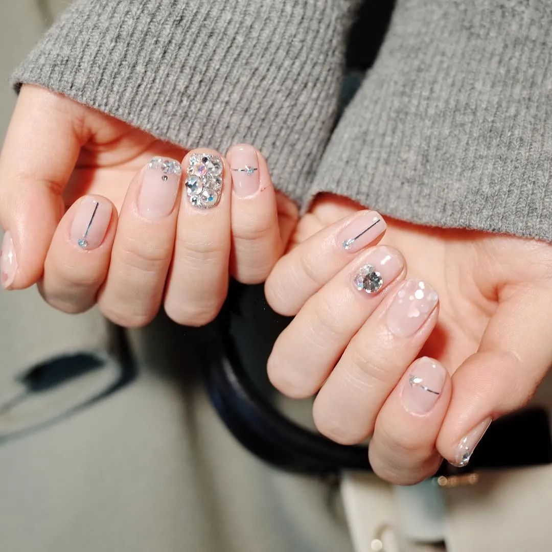 婚礼旺季，新娘甲怎么选，不仿看看这60款精选婚甲，照着选就很美！