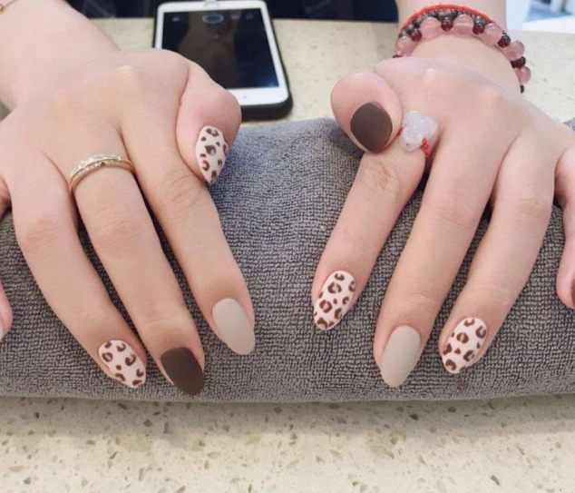  奶茶色的美甲到底有多美？想要塑造温柔气质风必不可少