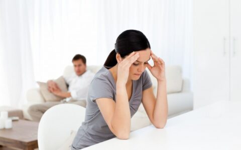 联系是维系感情的基础，再要好的感情久不联系也会变淡