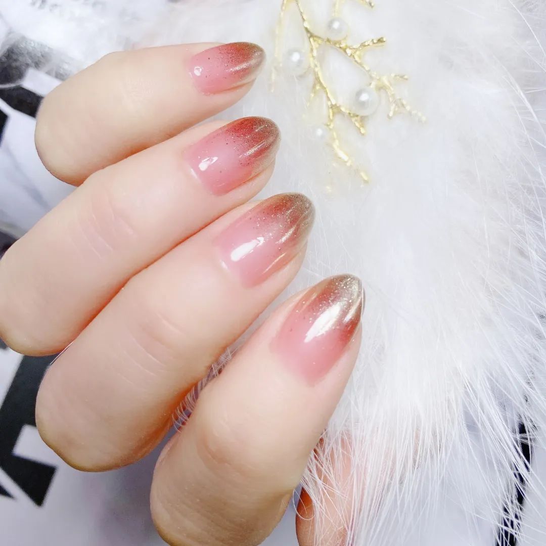 婚礼旺季，新娘甲怎么选，不仿看看这60款精选婚甲，照着选就很美！