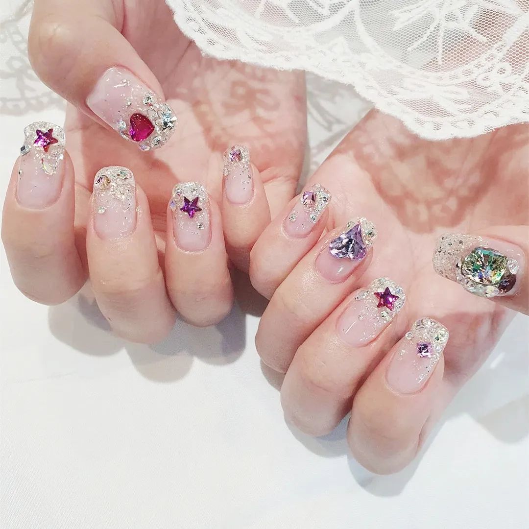 你们喜欢的2020年圣诞主题美甲，最适合圣诞节的blingbling美甲！