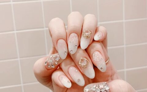 你们喜欢的2020年圣诞主题美甲，最适合圣诞节的blingbling美甲！