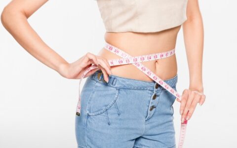 床上懒人减肥法，床上减肥动作有哪些