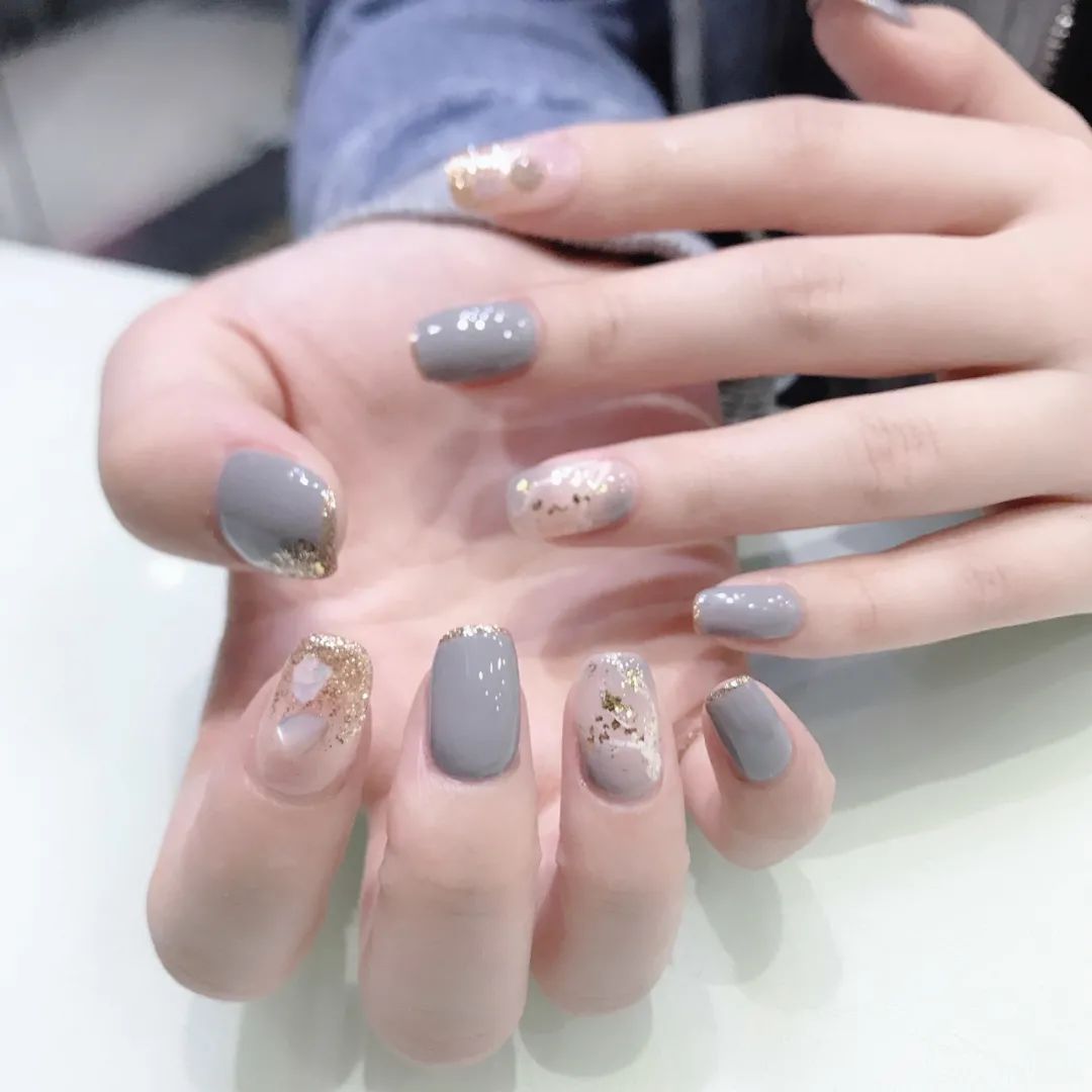 适合上班族的冬季美甲，即温柔又高级