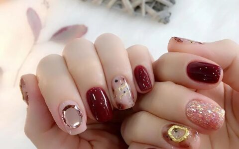 2021年1月做什么美甲色能旺运？