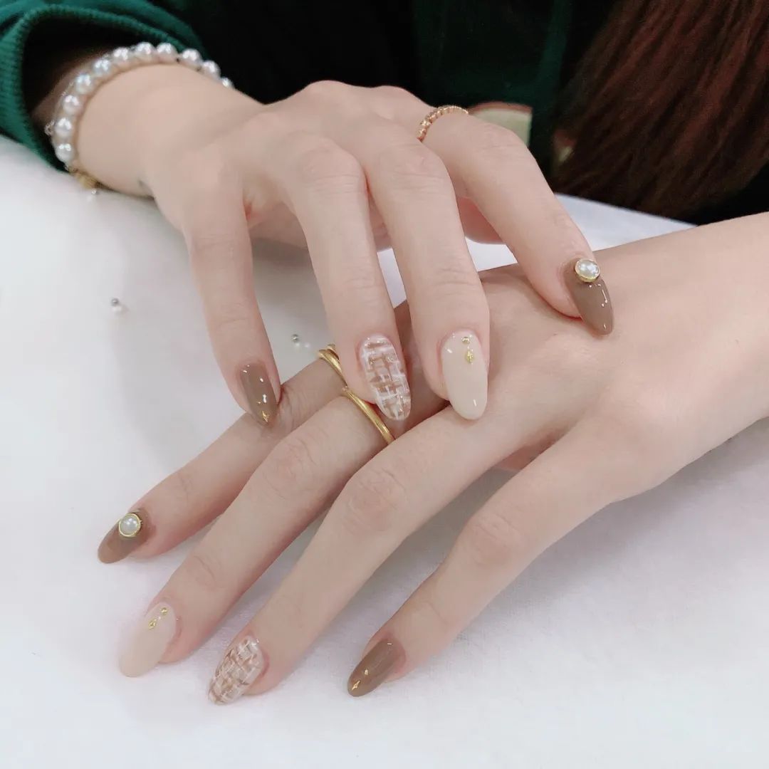 治愈系风格美甲，也是最适合冬天的4款美甲！