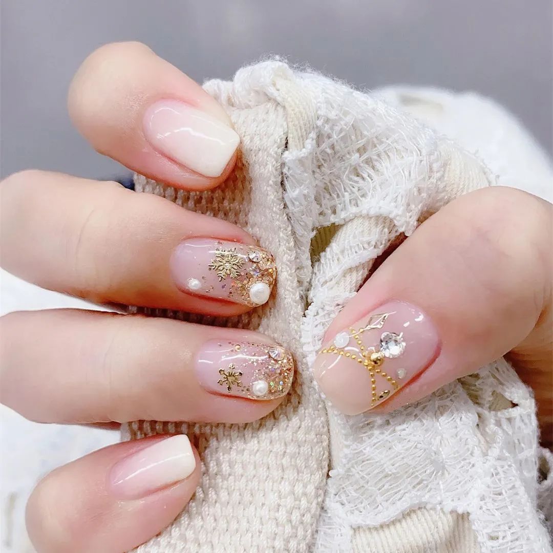 你们喜欢的2020年圣诞主题美甲，最适合圣诞节的blingbling美甲！