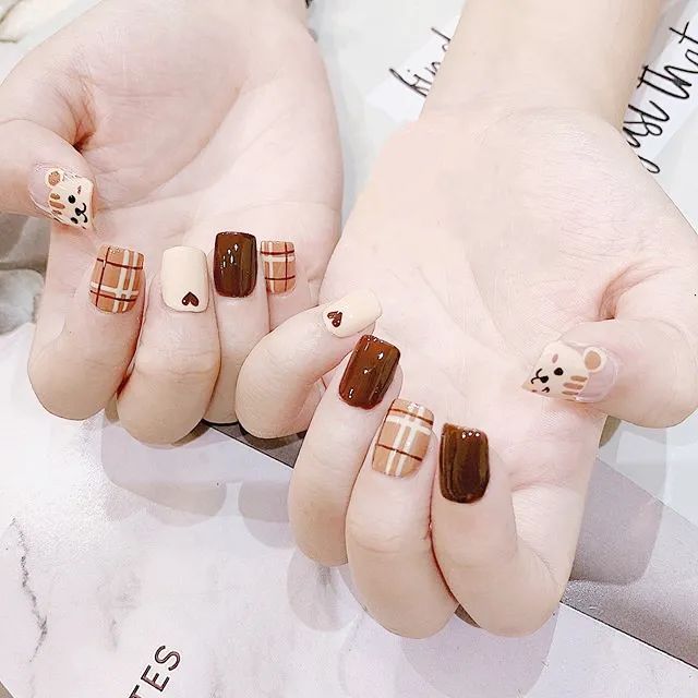 治愈系风格美甲，也是最适合冬天的4款美甲！