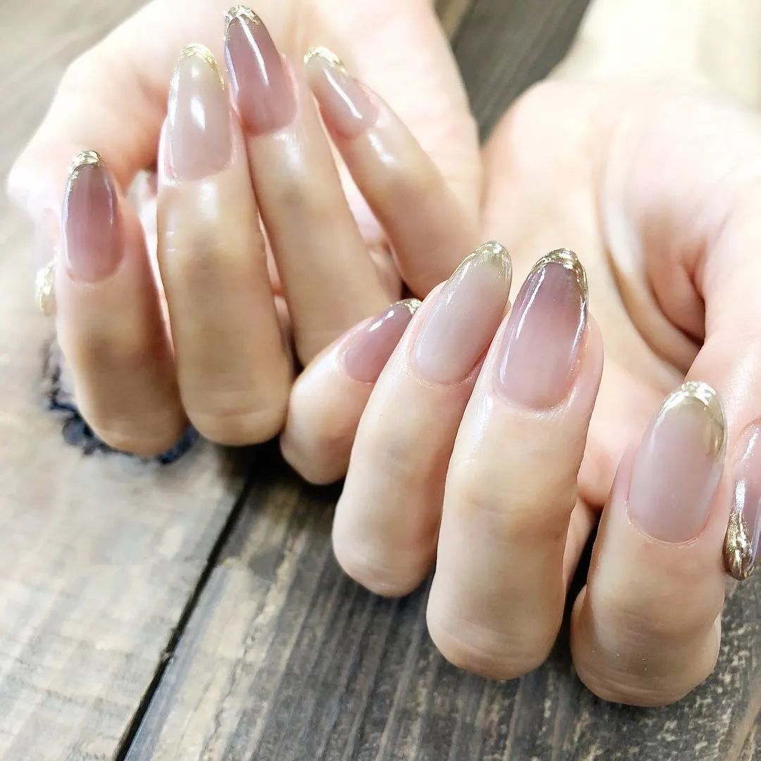 适合上班族的冬季美甲，即温柔又高级