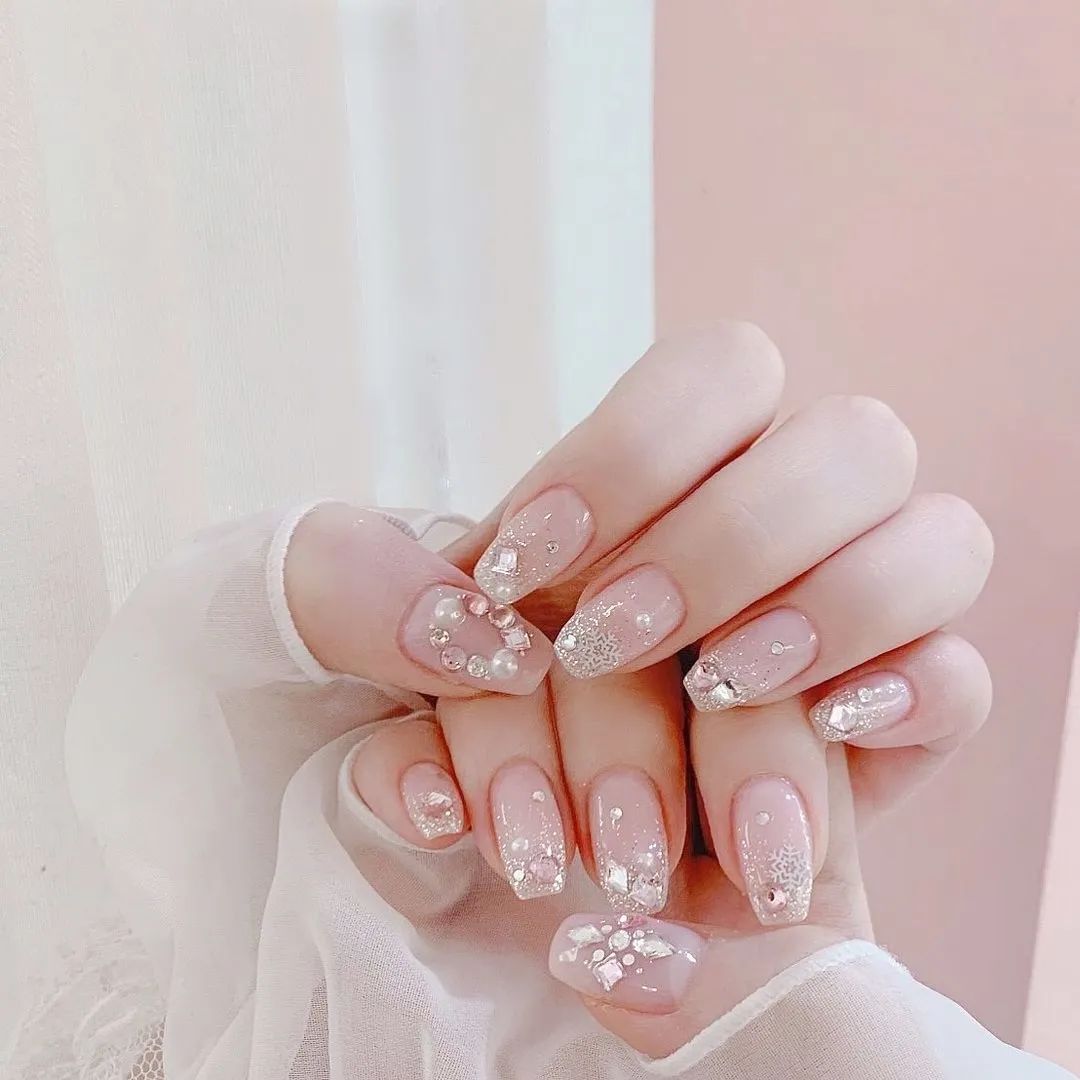 你们喜欢的2020年圣诞主题美甲，最适合圣诞节的blingbling美甲！