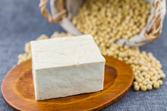 多吃什么可以改善脸暗黄，对于改善脸色暗黄极有好处的几种食物