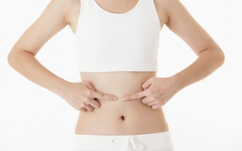 腰上的赘肉怎么减，几个动作让你轻松瘦出小蛮腰