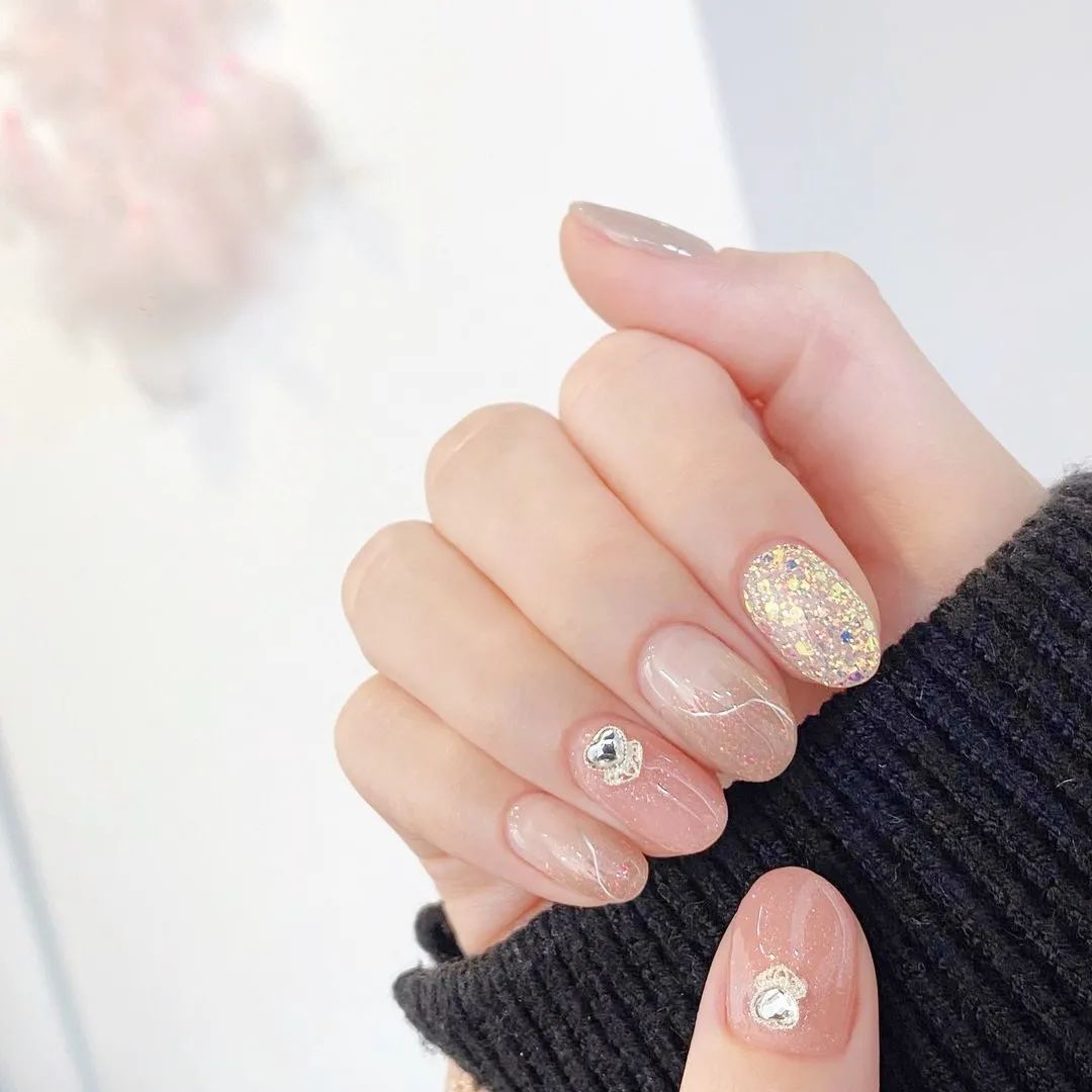 2021冬季流行“氛围感美甲”，太高级！