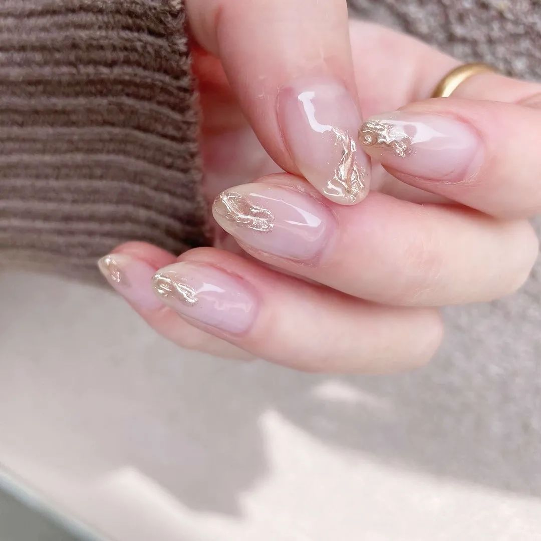 2021冬季流行“氛围感美甲”，太高级！