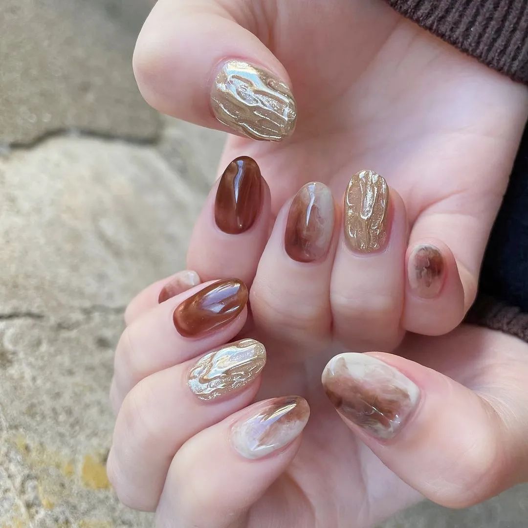 2021冬季流行“氛围感美甲”，太高级！