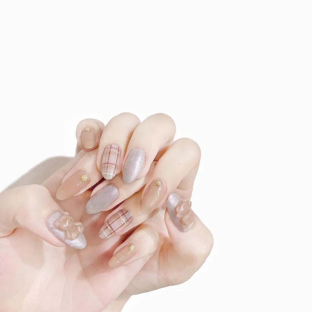 2021冬季流行“氛围感美甲”，太高级！