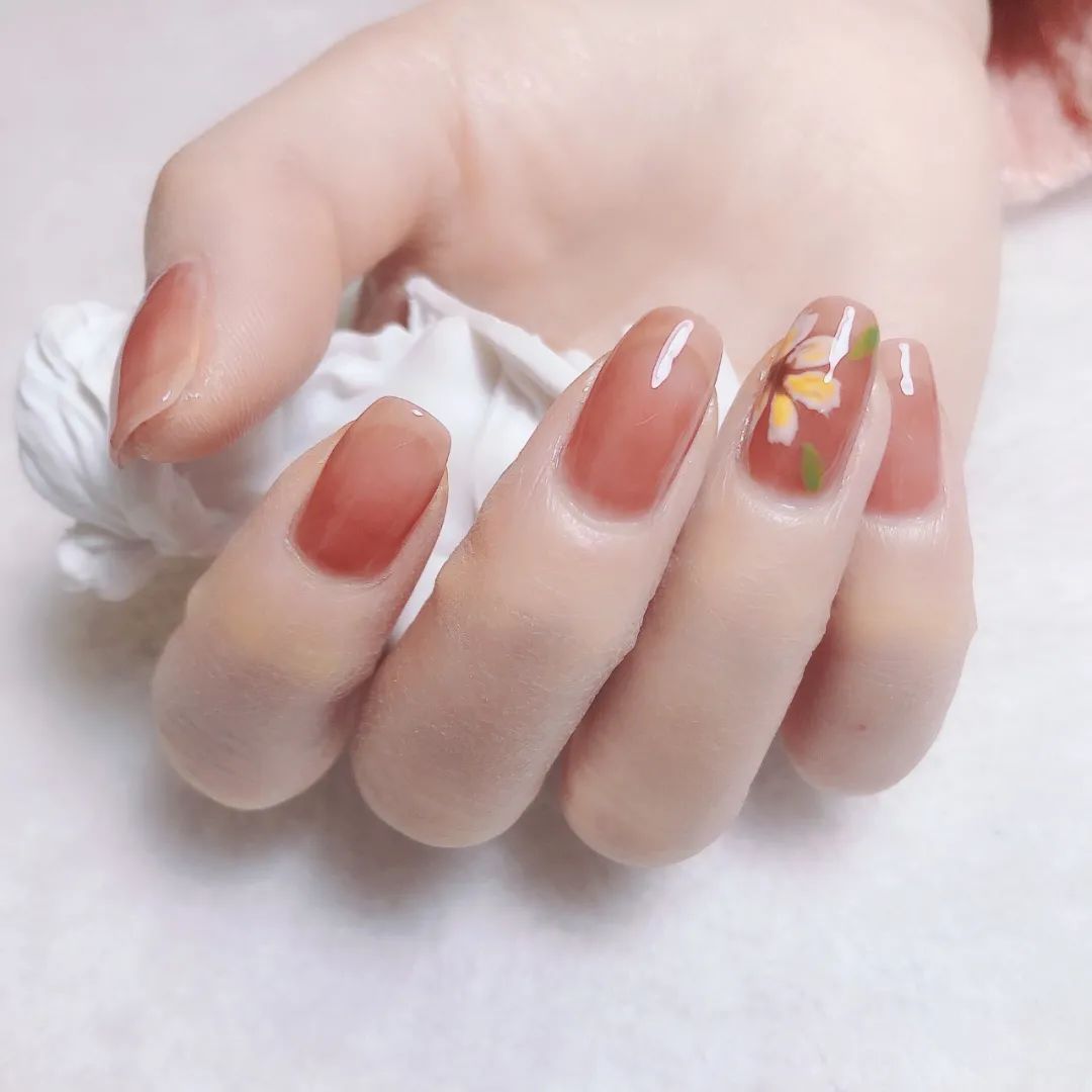 2021冬季流行“氛围感美甲”，太高级！