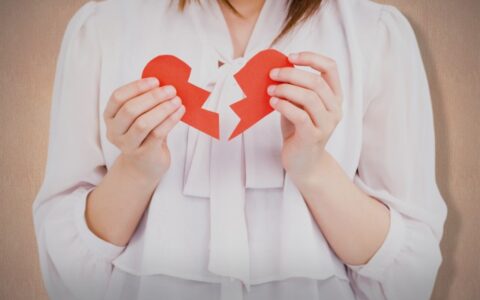 失恋了怎么调整心情，失恋后学会这样做更快恢复状态