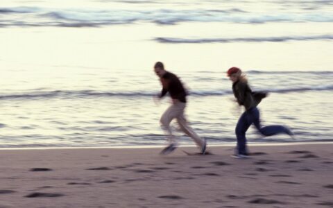 爱而不得时该怎么面对，爱而不得时如何度过