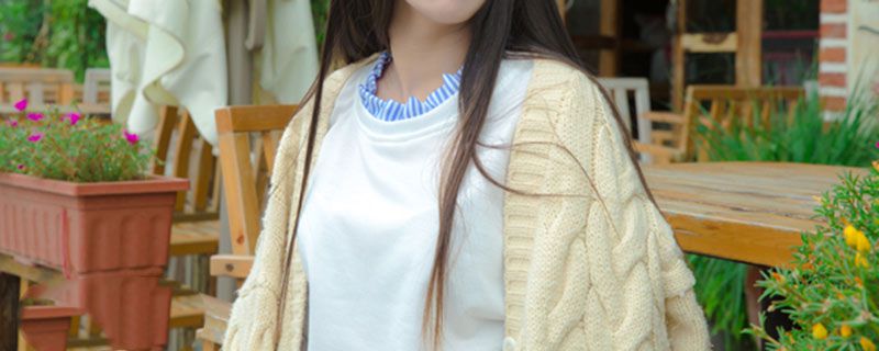 卫衣穿搭图片 方便百搭适应早晚温差