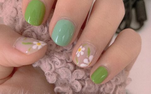 超火的春夏花花美甲，既仙又美