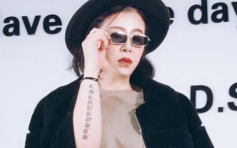 春天穿衣搭配女学生 照着这样穿就美了