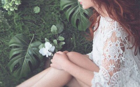 黑皮肤裙子搭配图片 这样穿更显白