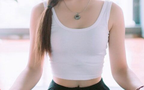 西装外套搭配裙子 最显贵的春夏搭配