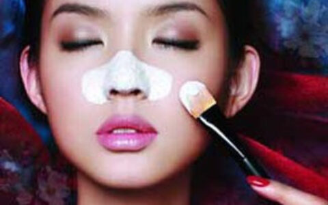 脸上很多黑头怎么清理，怎样有效清理脸上的黑头