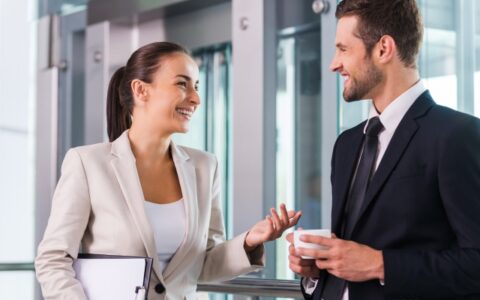 主动聊天第一句说啥，主动聊天第一句应该说什么