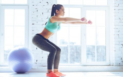 怎么才能最快练出蜜桃臀，最快练出蜜桃臀的动作