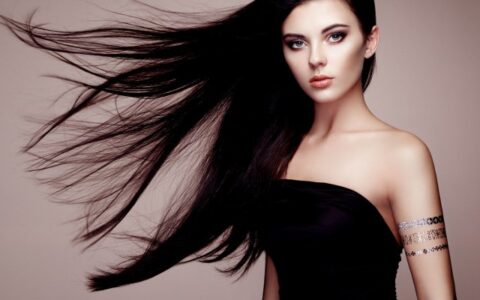 头发硬适合什么发型 女生头发硬适合什么发型