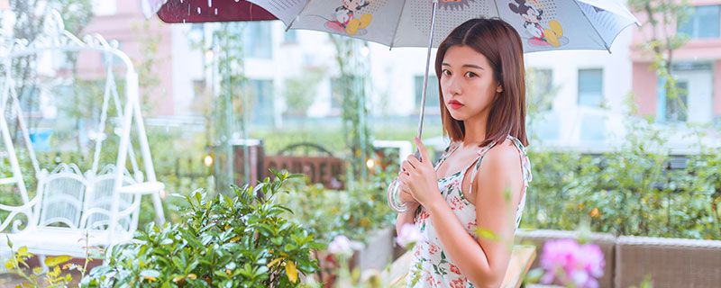 藏青色适合肤色黑的人吗 为什么你穿着就不对劲