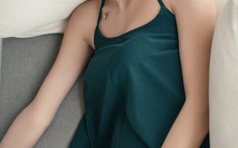 阔腿裤配衣服禁忌 阔腿裤搭配衬衫正流行