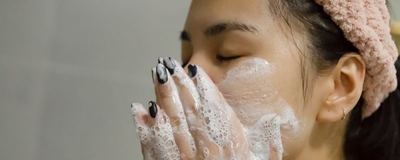 怎么卸妆更干净 不同肤质不同部位方法有差异