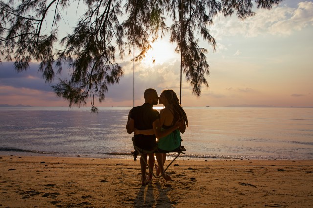 情侣倦怠期如何相处 情侣倦怠期如何找回新鲜感