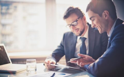 怎么与领导相处，和领导打交道要注意什么