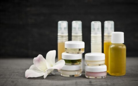 化妆的正确步骤初学者，教你如何正确的开始学习化妆