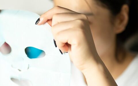 脸黄怎么变白小技巧 简单妙招效果胜过整容