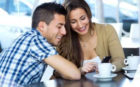 嘴笨的人如何和妹子聊天，教你3个技巧让你学会和妹子聊天