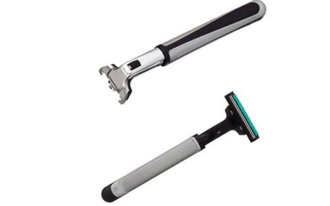 用修面刀修面好吗