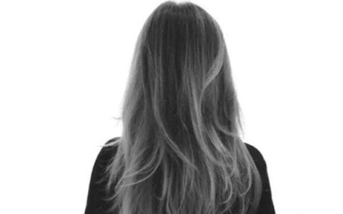 蛋白发质矫正和焗油有什么区别