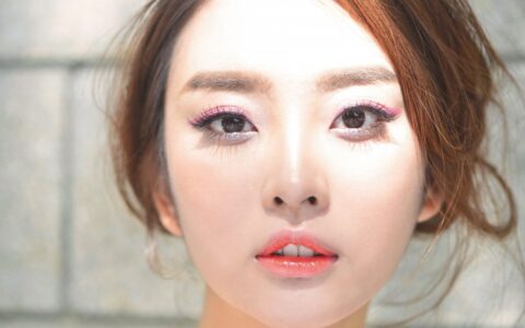 单眼皮怎么画眼影，单眼皮画眼影技巧