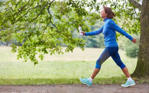 经期怎么减肥快 饮食和运动缺一不可