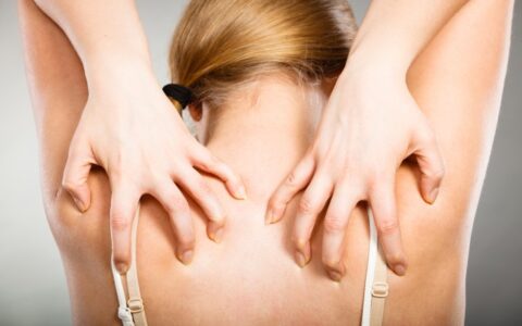 肩膀宽大怎么瘦，美背瘦肩膀的好方法