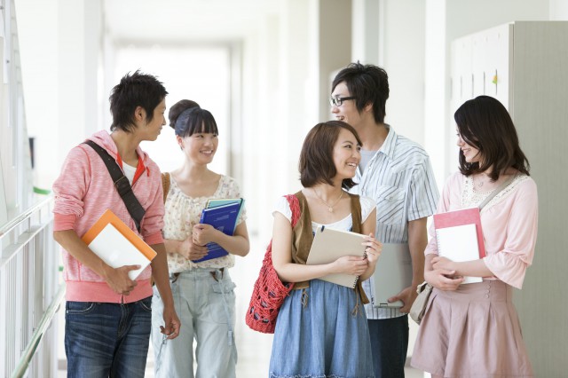 上大学后怎么和老师相处，大学生和老师的相处之道